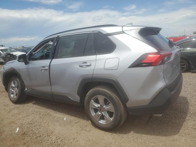 2T3P1RFV9RC463574 - 2024 TOYOTA RAV4 XLE SILVER photo 2