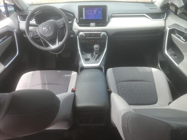 2T3P1RFV9RC463574 - 2024 TOYOTA RAV4 XLE SILVER photo 8