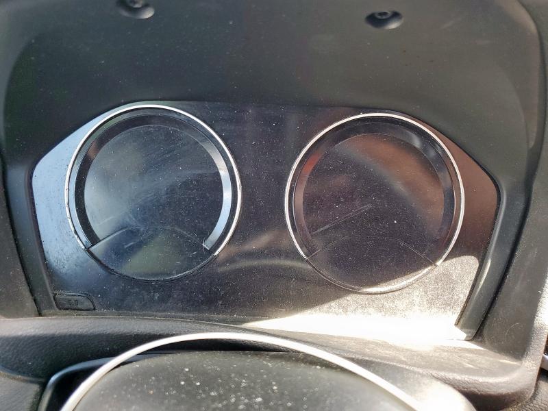 WBXHU7C57K3H45424 - 2019 BMW X1 SDRIVE28I WHITE photo 9