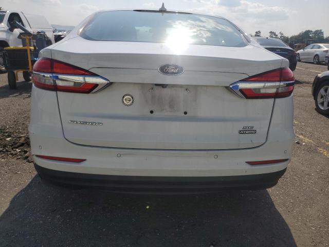 3FA6P0LU1LR240172 - 2020 FORD FUSION SE WHITE photo 6