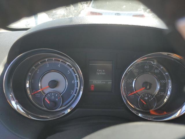 2A4RR8DG0BR604346 - 2011 CHRYSLER TOWN & COU TOURING L SILVER photo 9