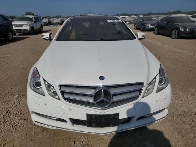 WDDKJ8JBXDF218783 - 2013 MERCEDES-BENZ E 350 4MATIC WHITE photo 5