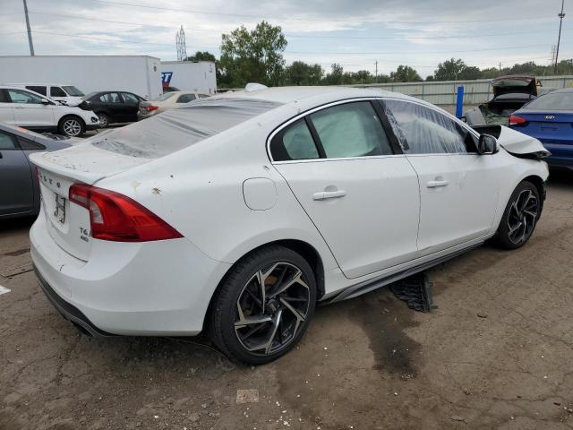 YV1902FH2E1285859 - 2014 VOLVO S60 T6 WHITE photo 3