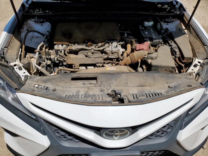 4T1B11HK7JU020768 - 2018 TOYOTA CAMRY L 白色 照片 11