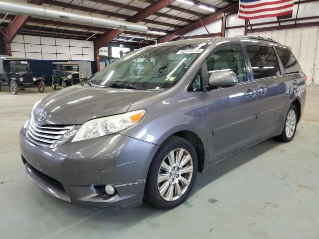 5TDDK3DC0CS032093 - 2012 TOYOTA SIENNA XLE GRAY photo 1