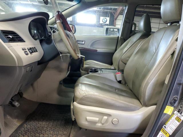 5TDDK3DC0CS032093 - 2012 TOYOTA SIENNA XLE GRAY photo 7