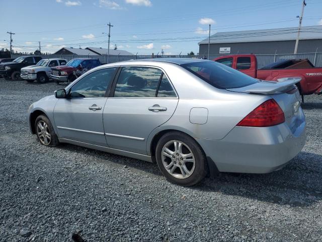 1HGCM56717A812416 - 2007 HONDA ACCORD EX SILVER photo 2