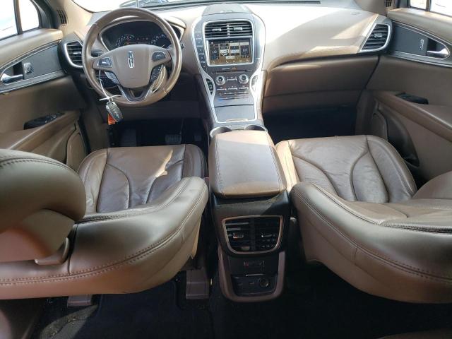 2LMPJ6LR4JBL42432 - 2018 LINCOLN MKX RESERVE Weiß Foto 8