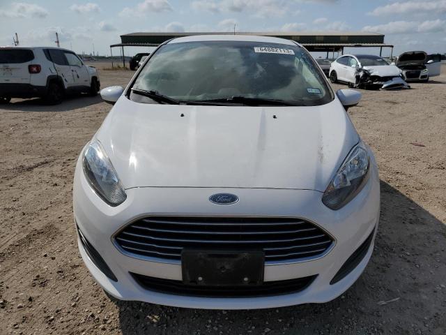 3FADP4BJ2KM116770 - 2019 FORD FIESTA SE WHITE photo 5