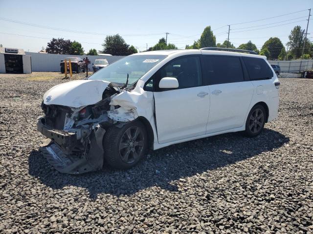 2015 TOYOTA SIENNA SPORT, null