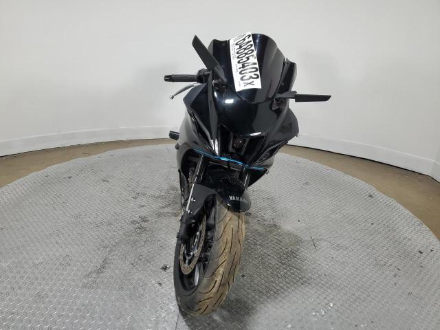 JYARM38EXPA005042 - 2023 YAMAHA YZFR7 BLACK photo 2