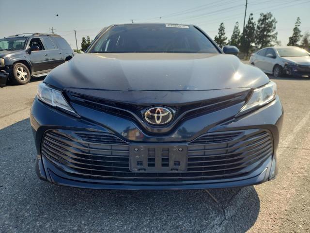 4T1B11HK4JU671453 - 2018 TOYOTA CAMRY L 蓝色 照片 5