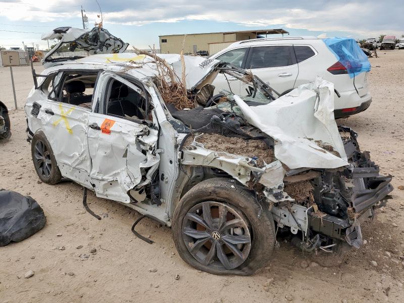 3VV3B7AX6RM065295 - 2024 VOLKSWAGEN TIGUAN SE Սպիտակ լուսանկար 4