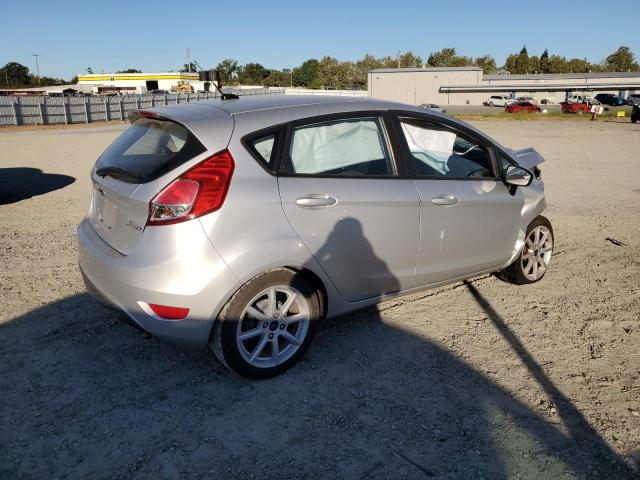 3FADP4EJ4GM111492 - 2016 FORD FIESTA SE SILVER photo 3