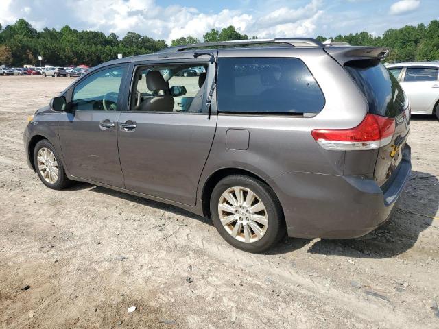 5TDDK3DC9BS015078 - 2011 TOYOTA SIENNA XLE 灰色 照片 2