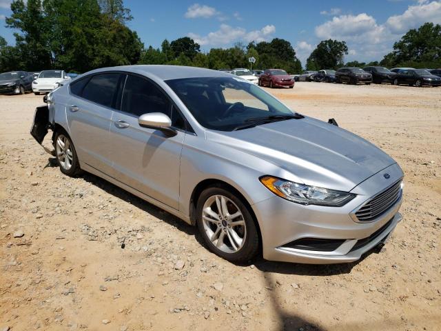 3FA6P0HD1JR200387 - 2018 FORD FUSION SE SILVER photo 4