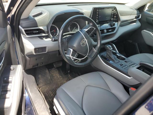 5TDGZRBHXNS588506 - 2022 TOYOTA HIGHLANDER XLE BLUE photo 8