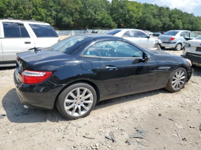 WDDPK3JAXGF123688 - 2016 MERCEDES-BENZ SLK 300 BLACK photo 3