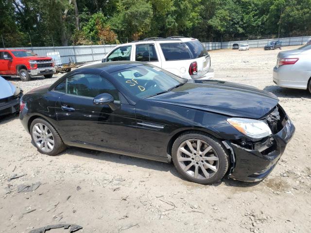 WDDPK3JAXGF123688 - 2016 MERCEDES-BENZ SLK 300 BLACK photo 4