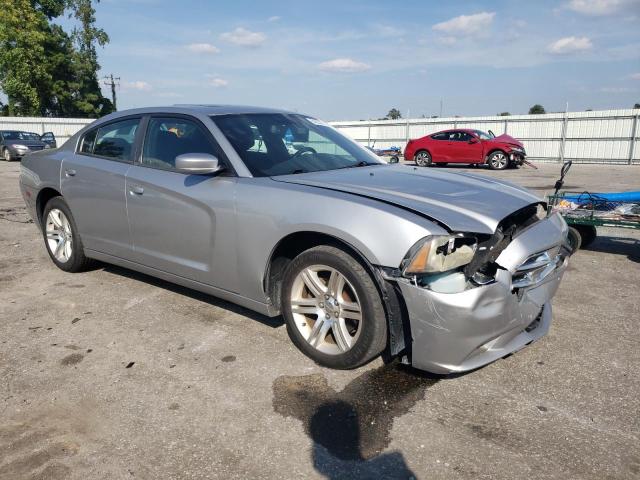 2B3CL3CG5BH545755 - 2011 DODGE CHARGER SILVER photo 4