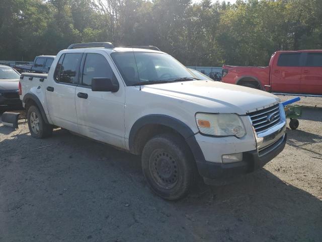 1FMEU31E28UA95215 - 2008 FORD EXPLORER S XLT WHITE photo 4