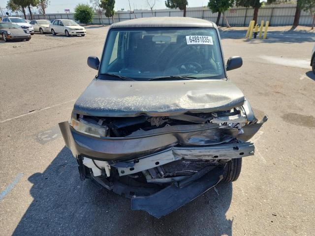 JTLKT324454004400 - 2005 TOYOTA SCION XB GREEN photo 5