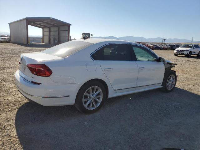 1VWBT7A36GC044429 - 2016 VOLKSWAGEN PASSAT SE WHITE photo 3