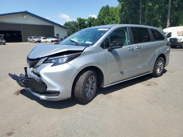 2024 TOYOTA SIENNA LE, 