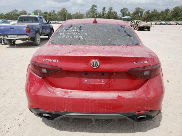 ZARFAEBNXJ7564993 - 2018 ALFA ROMEO GIULIA RED photo 6