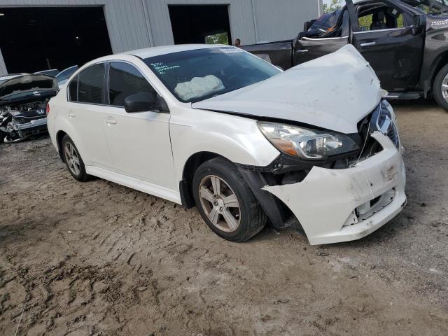 4S3BMCA60D3024448 - 2013 SUBARU LEGACY 2.5I WHITE photo 4