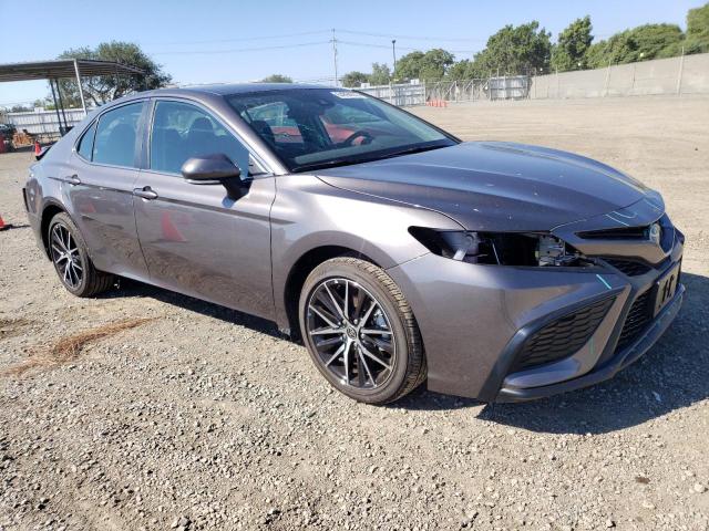 4T1G11AK9PU761870 - 2023 TOYOTA CAMRY SE NIGHT SHADE GRAY photo 4