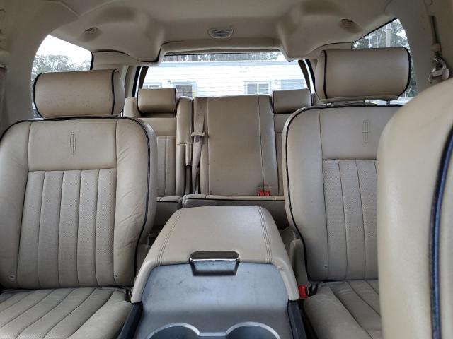 5LMFU28586LJ24074 - 2006 LINCOLN NAVIGATOR შავი ფოტო 10