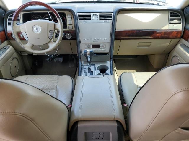 5LMFU28586LJ24074 - 2006 LINCOLN NAVIGATOR შავი ფოტო 8