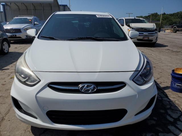 KMHCT4AE0HU334860 - 2017 HYUNDAI ACCENT SE WHITE photo 5