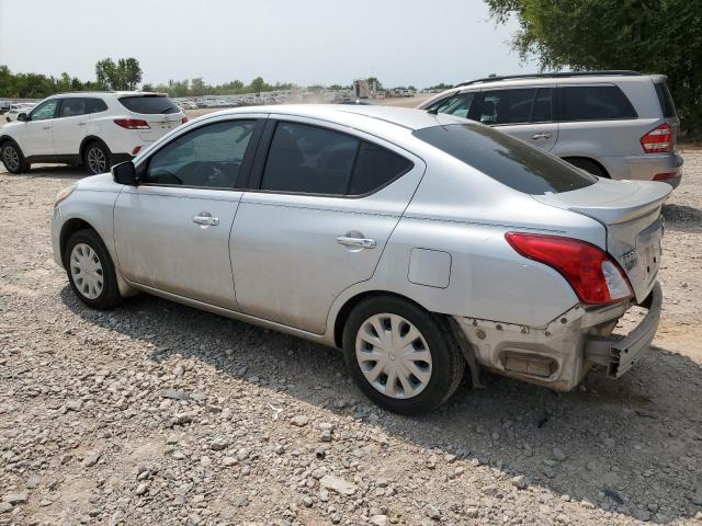 3N1CN7AP8GL865253 - 2016 NISSAN VERSA S SILVER photo 2