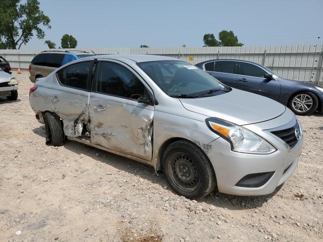 3N1CN7AP8GL865253 - 2016 NISSAN VERSA S SILVER photo 4