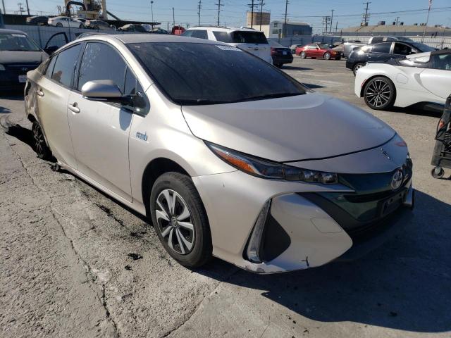 JTDKARFP2K3116316 - 2019 TOYOTA PRIUS PRIM ვერცხლისფერი ფოტო 4