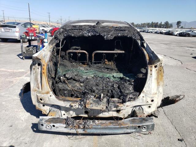 JTDKARFP2K3116316 - 2019 TOYOTA PRIUS PRIM ვერცხლისფერი ფოტო 6