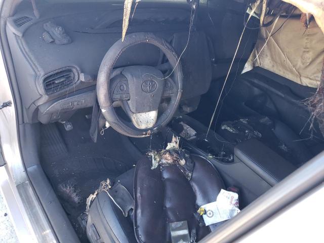 JTDKARFP2K3116316 - 2019 TOYOTA PRIUS PRIM ვერცხლისფერი ფოტო 8