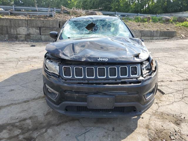 3C4NJDBB1JT282131 - 2018 JEEP COMPASS LATITUDE BLACK photo 5