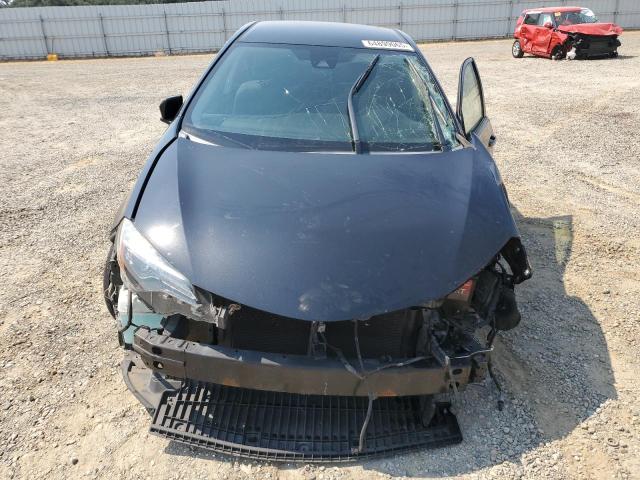 2T1BURHE6JC977961 - 2018 TOYOTA COROLLA L BLACK photo 5