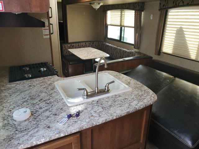 4YDT29225HT415574 - 2017 KEYSTONE PASSPORT WHITE photo 5