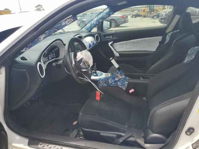 JF1ZNAA11D1711377 - 2013 TOYOTA SCION FR-S თეთრი ფოტო 7