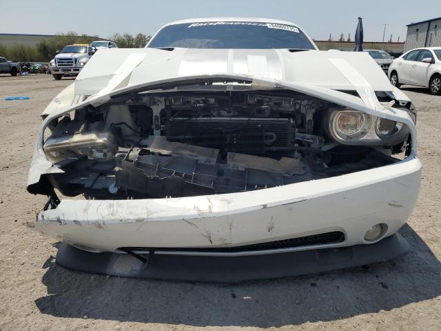2C3CDYCJ6CH167309 - 2012 DODGE CHALLENGER SRT-8 WHITE photo 5