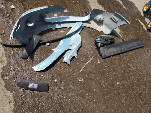 JM1NB353010203718 - 2001 MAZDA MX-5 MIATA BASE TURQUOISE photo 12