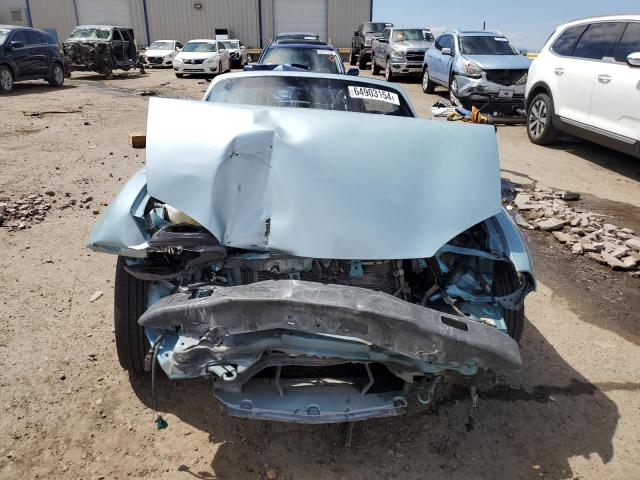 JM1NB353010203718 - 2001 MAZDA MX-5 MIATA BASE TURQUOISE photo 5