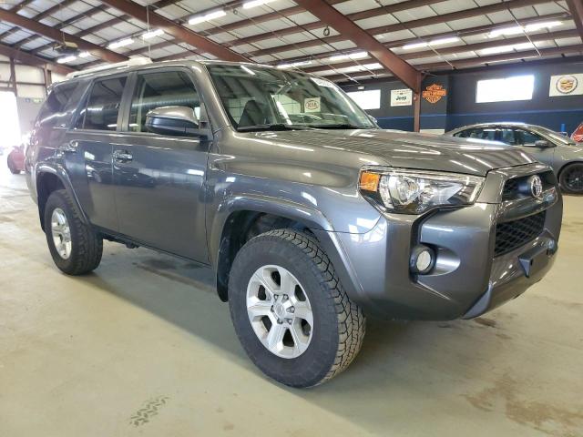 JTEBU5JR4J5582210 - 2018 TOYOTA 4RUNNER SR5/SR5 PREMIUM GRAY photo 4