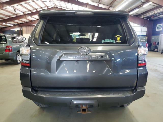 JTEBU5JR4J5582210 - 2018 TOYOTA 4RUNNER SR5/SR5 PREMIUM GRAY photo 6