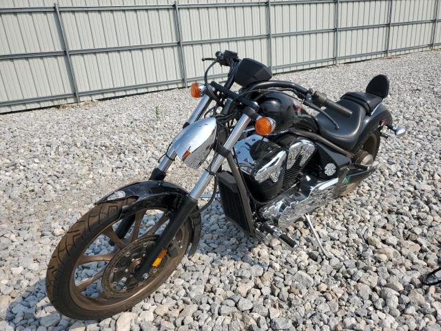 JH2SC61V3FK100014 - 2015 HONDA VT1300 CX BLACK photo 2