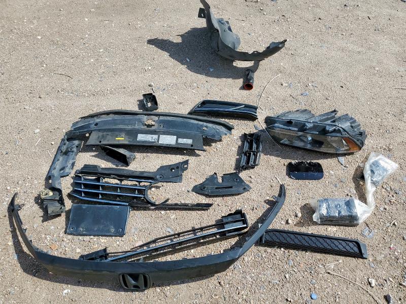 1VWAT7A36HC048963 - 2017 VOLKSWAGEN PASSAT S შავი ფოტო 12